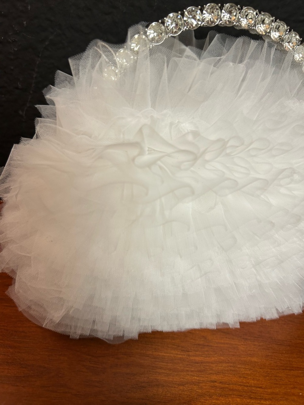 Jewel Badglely Mischka Jazzie Tulle White Ruffle Evening Bag with Crystal Handle - Picture 4 of 8